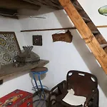 Isabel's House