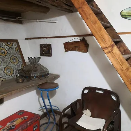 Isabel's House
